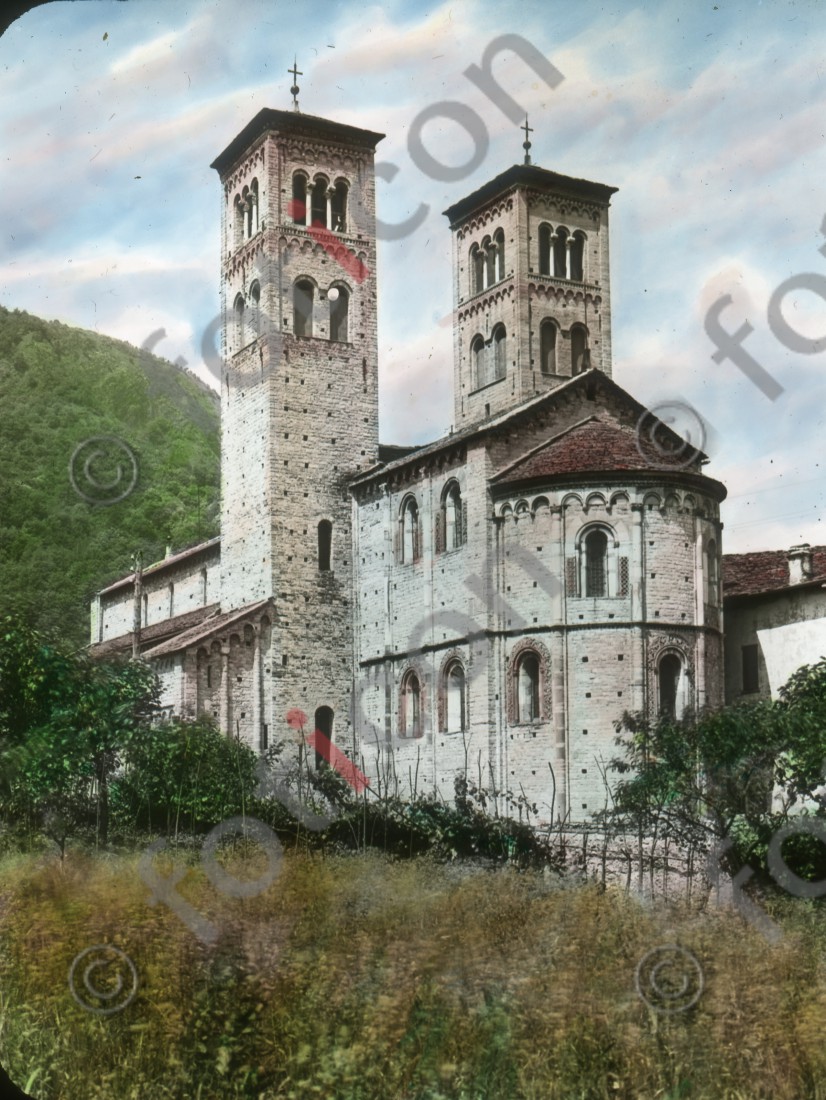 Basilica di Sant&#039;Abbondio | Basilica di Sant&#039;Abbondio - Foto foticon-simon-176-014.jpg | foticon.de - Bilddatenbank für Motive aus Geschichte und Kultur
